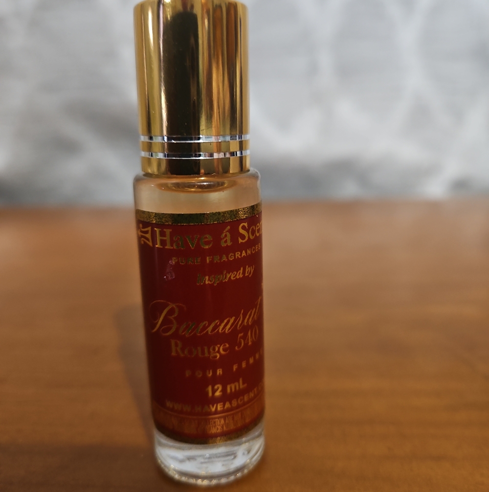 Buccaral Rouge 540 Inspired Fragrance Oil Roller - Red & Gold